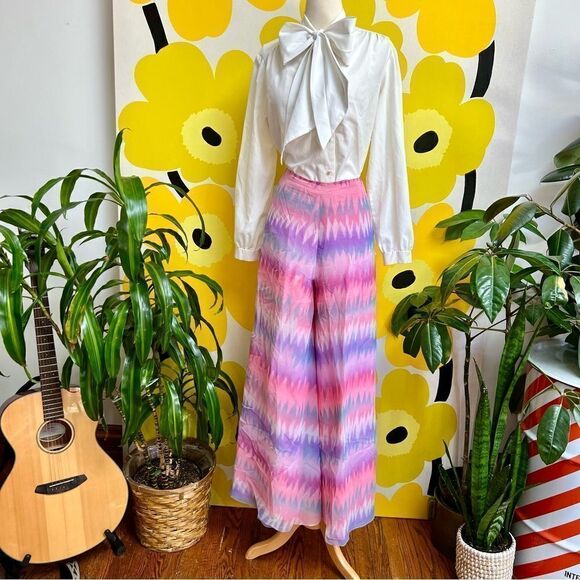 Groovy Handmade Vintage 1970s OOAK Chevron Pastel Wide Leg High Waisted Pants - Picture 3 of 5